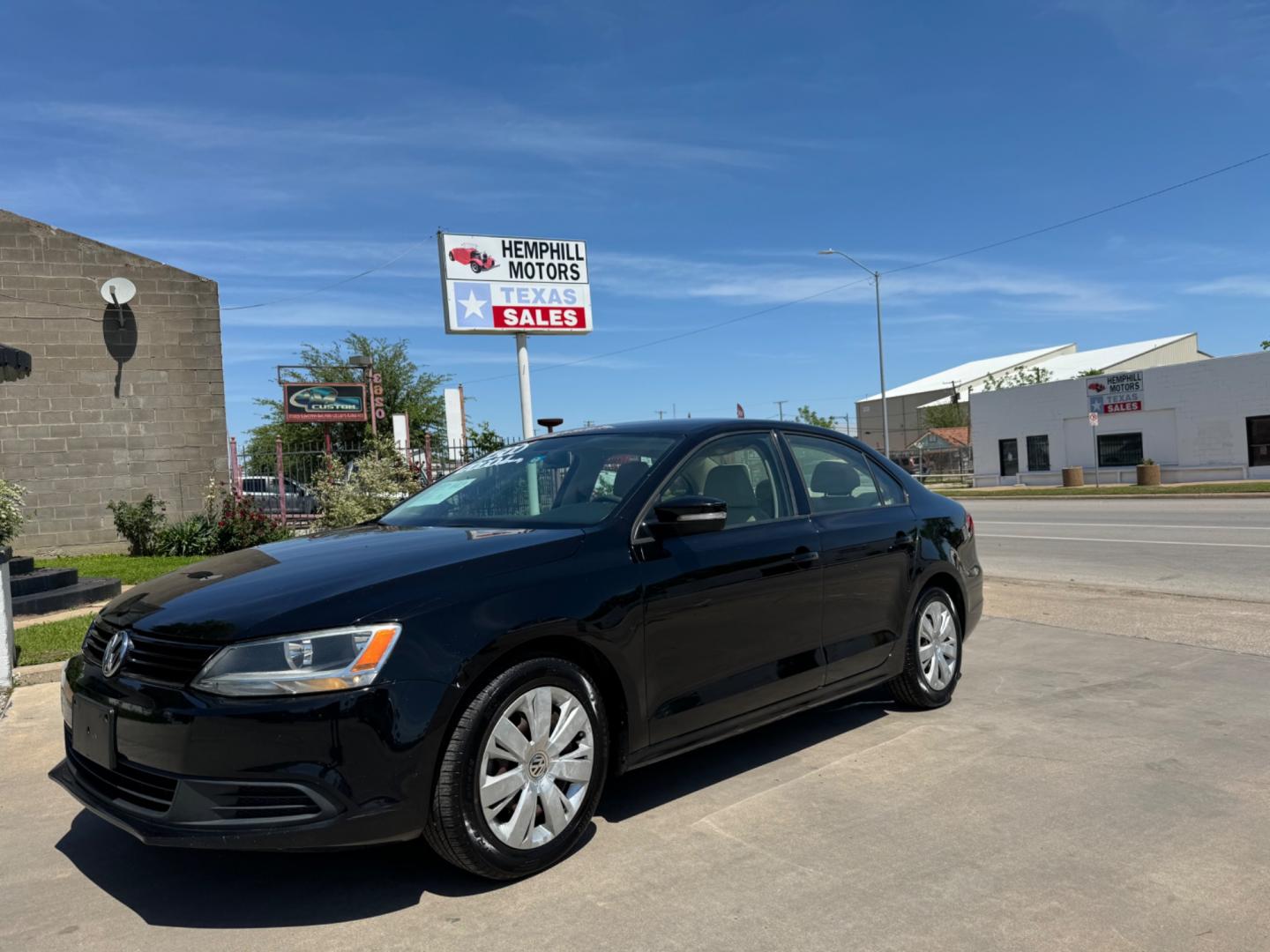 2014 Black Volkswagen Jetta SE (3VWD07AJ3EM) with an 1.8L L4 DOHC 20V engine, Automatic transmission, located at 3624 Hemphill St., Fort Worth, TX, 76110, (817) 926-8921, 32.696205, -97.331985 - Photo#0